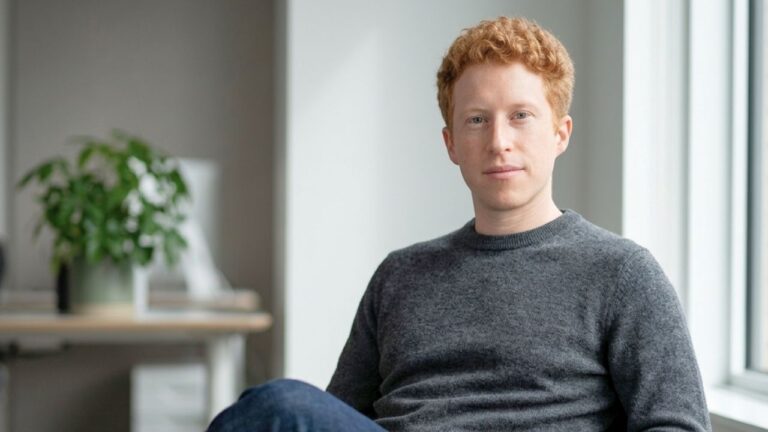 Rob Kalin: The Visionary Founder Who Built Etsy From Scratch